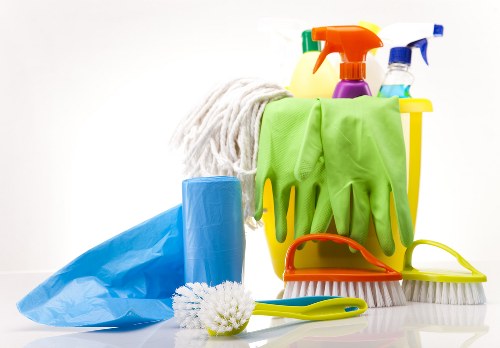 Professional move out cleaning service for a Richmond Upon Thames home