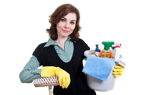 Local floor cleaning service for kitchens and hallways